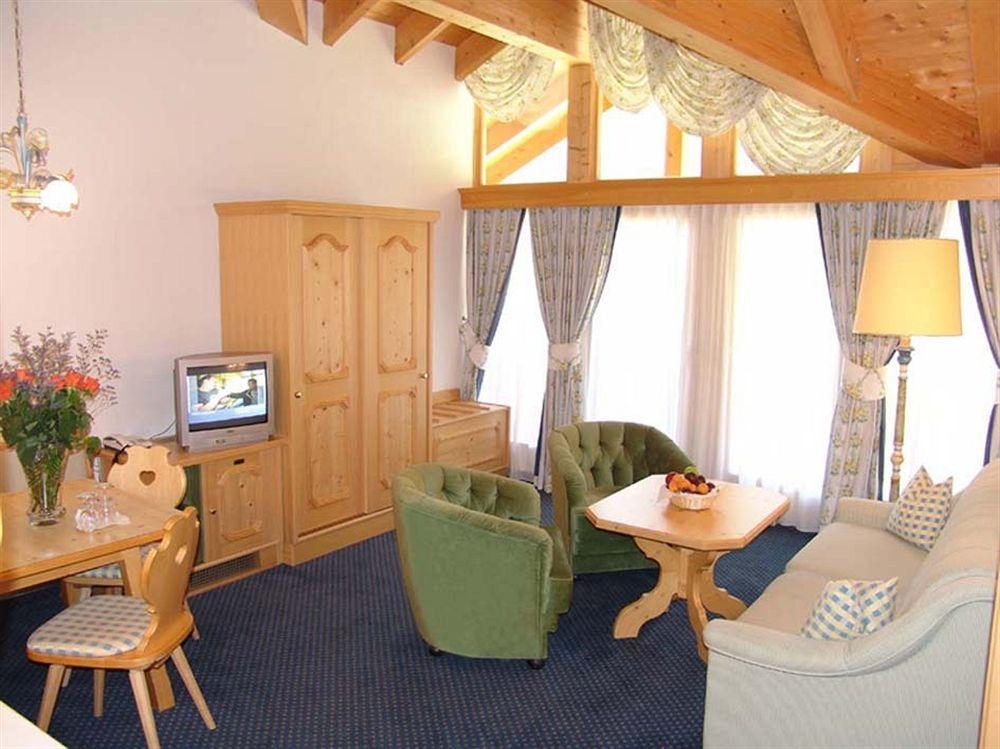 Waldpark Hotel Garni Samnaun Exterior photo