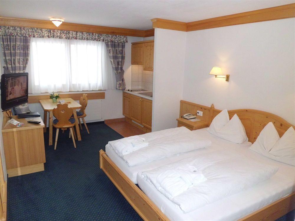 Waldpark Hotel Garni Samnaun Exterior photo